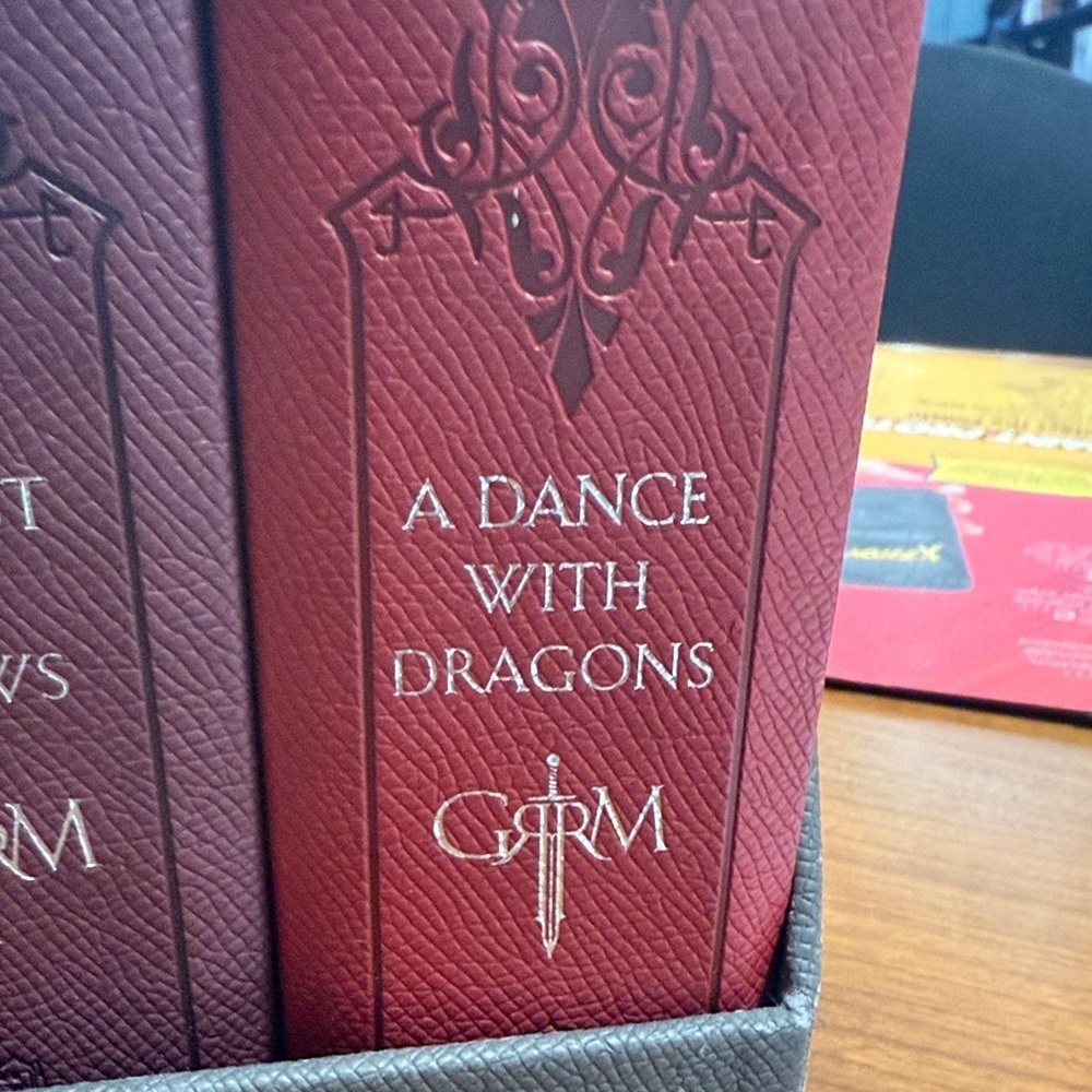 Game of Thrones A Song of Ice and Fire Boxed Set Books - Picture 7 of 8